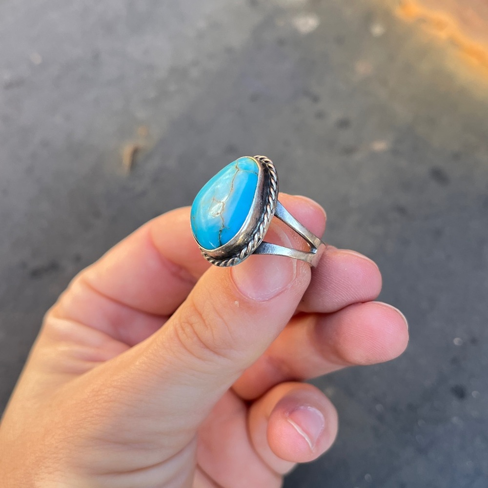 PRICE FIRM Gorgeous Turquoise Sterling Silver Statement Ring - Picture 5 of 15